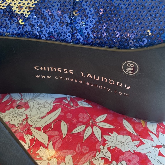 Chinese Laundry Blue/Silver Sequins size 8 Heels - Picture 5 of 10